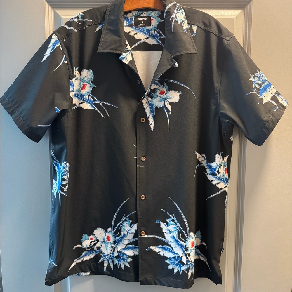 Hurley Black and Blue Floral Button Down Shirt